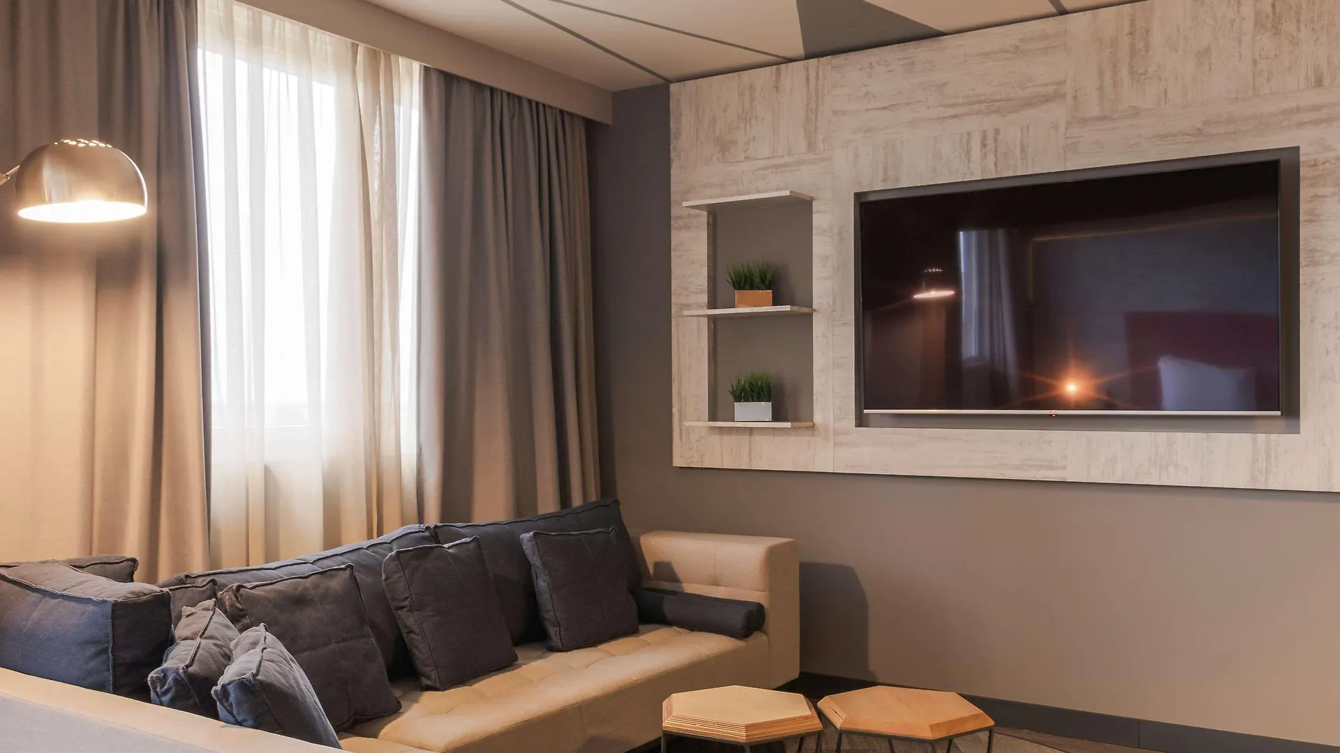 Novotel Porto Alegre Airport 4*,